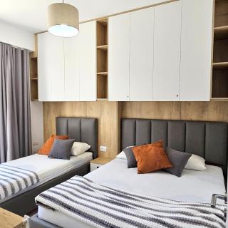 Cosy Sea View Apartment - 7