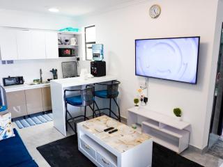 Pazoori Stays at Golden Mango Heights Kilimani - 0