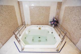 Thaisun Bangkok Hotel - 1