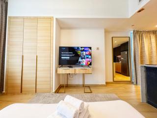 Modern Fully Furnished Apartment in Regina Tower JVC - Easy Access to JBR, Circle Mall & Dubai Hills Mall - 3