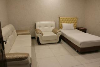 Brevely Inn Hotel - Lahore - 3