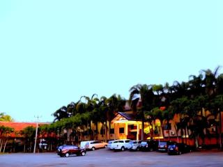 Augusta Pelabuhan Ratu Hotel - Sukabumi - 0