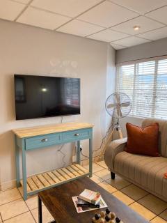 Nunu's Self Catering Apartment - Paarl - 9