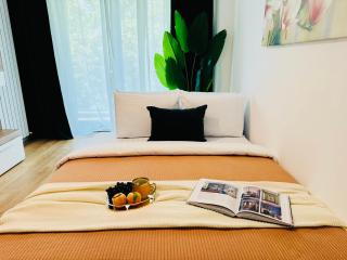 Exclusive 1BR Apartment with Balcony on Splaiul Independentei - 5