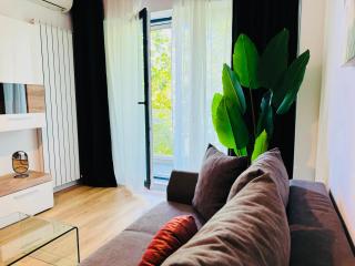 Exclusive 1BR Apartment with Balcony on Splaiul Independentei - 9
