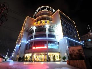 Kunming Long Way Hotel - Kunming - 0