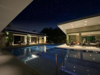 Avenue Suites - Bacolod City - 5