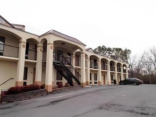 Econo Lodge Dalton West - 0
