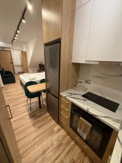 Ethra Suite 8 - 2