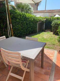 Casa indipendente con giardino - piscina e tennis condominiali tra Orbetello ed Ansedonia - 1