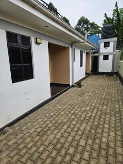 Jopet Apartments - Fort Portal - 0