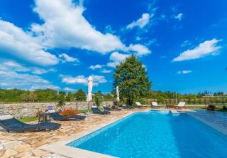 Villa Ivona, a luxurious villa minutes from the sea - 5