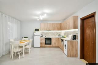 Charming City Nest - 8