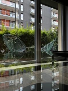 The Urban Nest - Garden & Bathtub - 5