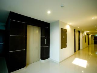 Pannapat Place - 9