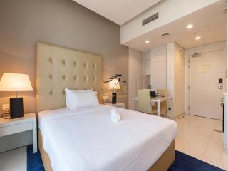 Premium Studio in the Heart of Dubai, Voleo, Business Bay - 6