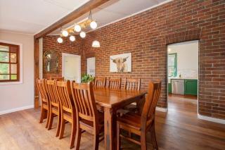 The Carrington Cottage - - 7