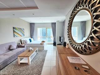SUNRISE HOMES - Studio with Huge Balcony & Amazing View near JBR Beach - 0