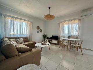 Azzuro Apartment - Karianí - 0