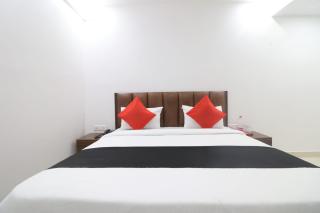 Hotel grand King - New Delhi - 1