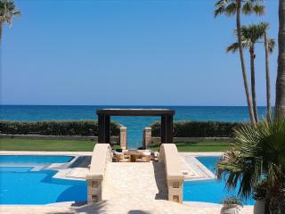 Paralia Beachfront Residence - Georgioupoli - 8