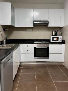 Luxury 2 BR Apartment Marina View - 6