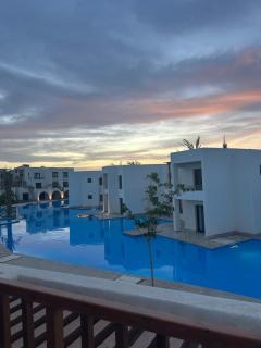 Tranquil 3-Bedroom Holiday Home in Makadi Heights, Hurghada - Private Rooftop Pool, Lagoon and More - Hurghada - 0
