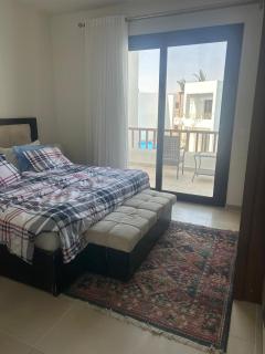 Tranquil 3-Bedroom Holiday Home in Makadi Heights, Hurghada - Private Rooftop Pool, Lagoon and More - Hurghada - 5