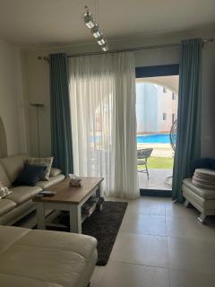 Tranquil 3-Bedroom Holiday Home in Makadi Heights, Hurghada - Private Rooftop Pool, Lagoon and More - Hurghada - 2