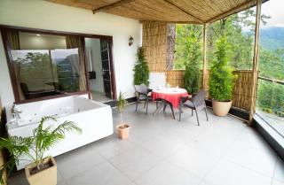 The Golden Sunrise Hotel - 5