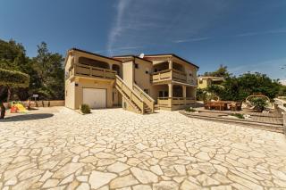 Apartments Laguna - Vir - 0