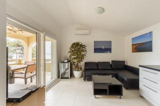 Apartments Laguna - Vir - 1