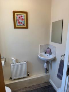 Spacious, Sleeps 14, 3 bathrooms, Central, Parking, Grimsby - Grimsby - 7