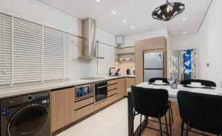 Luxurious 1-Bedroom Apartment in Almughrizat - Riyadh - 4