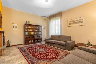 Unipol Forum- Concerts e Olympics- Villa Betulla - Assago - 2