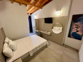 Ados Hotel - Çeşme - 8
