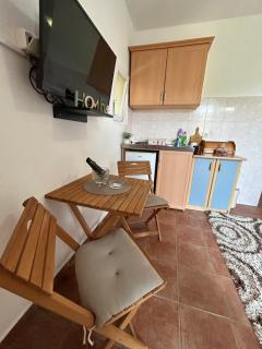Apartman Buljarica-Bačvice sa bazenom - Kaluđerac - 1