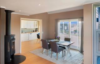Spacious house in a quiet neighborhood - 2