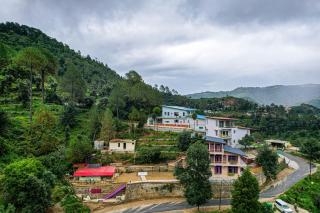 Adrushya Estate - Hillside Retreat With Restaurant & Karaoke Room - Mukteshwar - 9