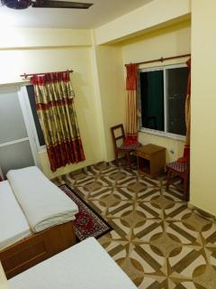 Khushi Lodge and Restaurant - Pokhara - 8