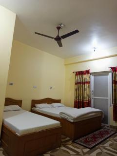 Khushi Lodge and Restaurant - Pokhara - 4