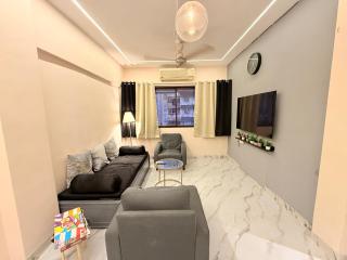 Elite Suite 3 - Premium 2BHK - Lokhandwala Andheri - 5