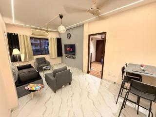 Elite Suite 3 - Premium 2BHK - Lokhandwala Andheri - 8
