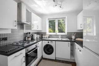 WhiskAwayHomes - Pirie Avenue - Hindlip - 9
