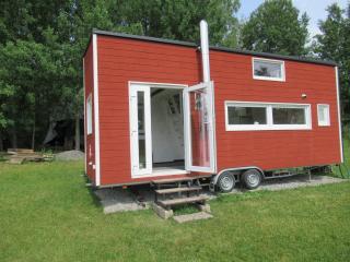 Stuga med bastu i naturen nära Stockholm - Järna - 6