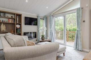 Guelder Rose Lodge - Norfolk Cottage Agency - Kelling - 2