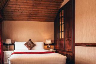 Russell Court Hotel - 4