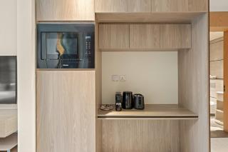 Stylish studio Near Downtown Dubai with Pool & Gym Access - 4