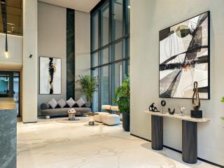 Stylish studio Near Downtown Dubai with Pool & Gym Access - 3