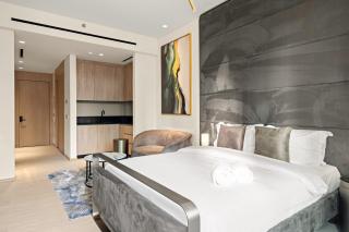 Stylish studio Near Downtown Dubai with Pool & Gym Access - 2